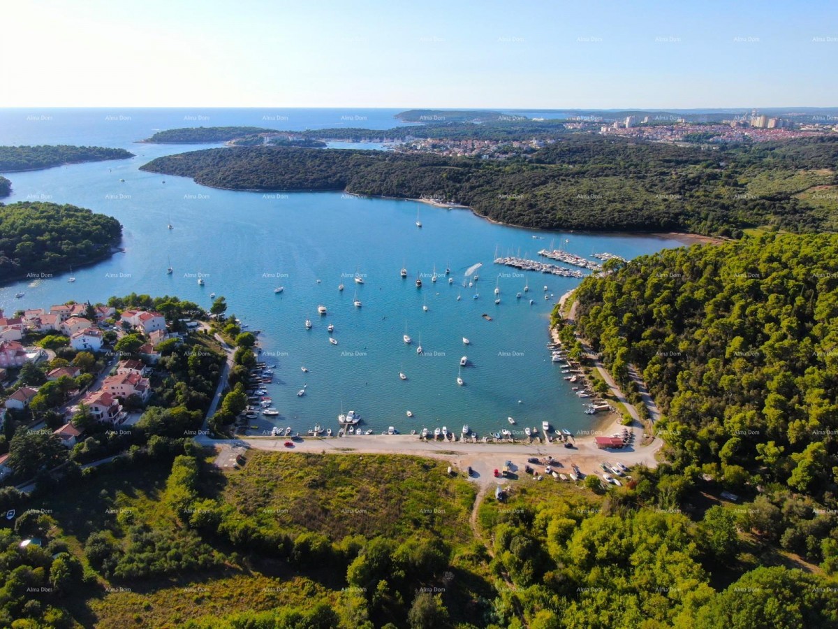 Na prodaju: Apartmanska kuća s bazenom i pogledom na more – Banjole! 3