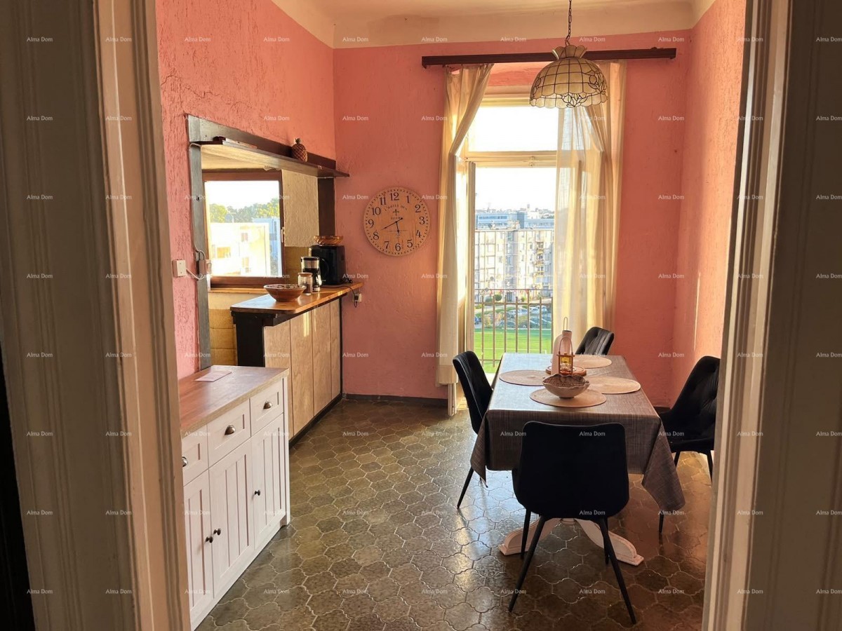 Pula – appartamento trilocale di 96,33 m² con balcone 1