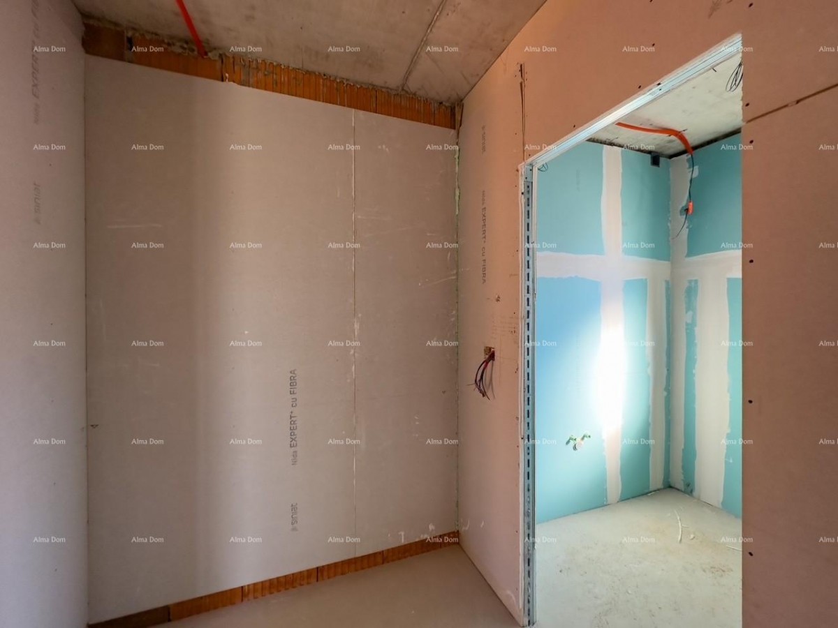 For sale: Apartment on the second floor of a small building! 5