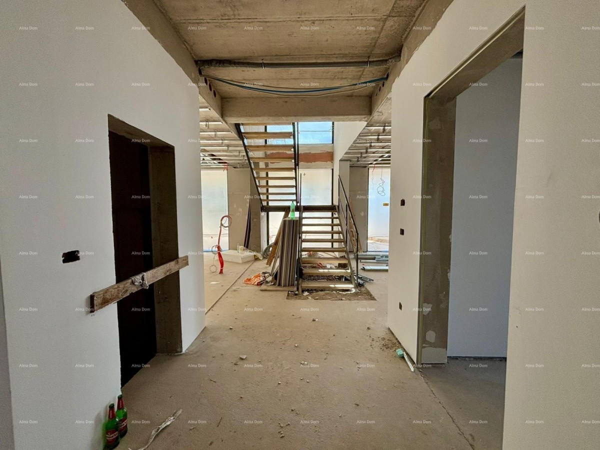 Prodaje se moderna vila u Rovinju 32