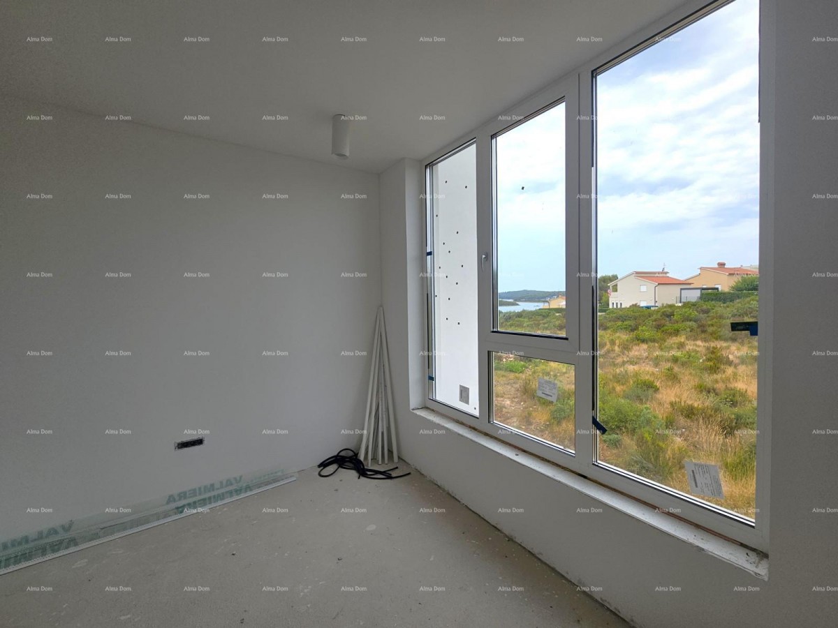 VILLA CON PISCINA A MEDULIN – SOLO 70 m DAL MARE E DALLA SPIAGGIA, VISTA MARE 9