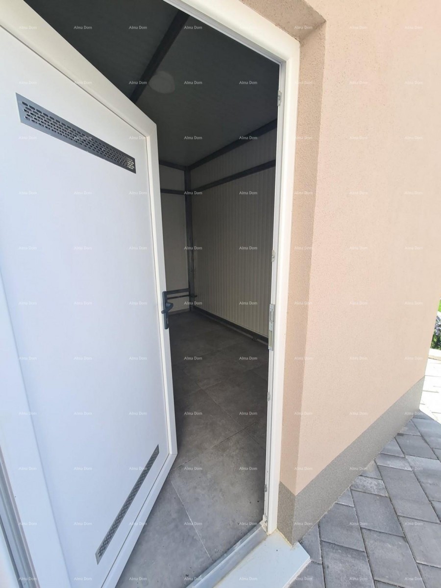 Modern oasis with a pool and private garden in Banjole 34