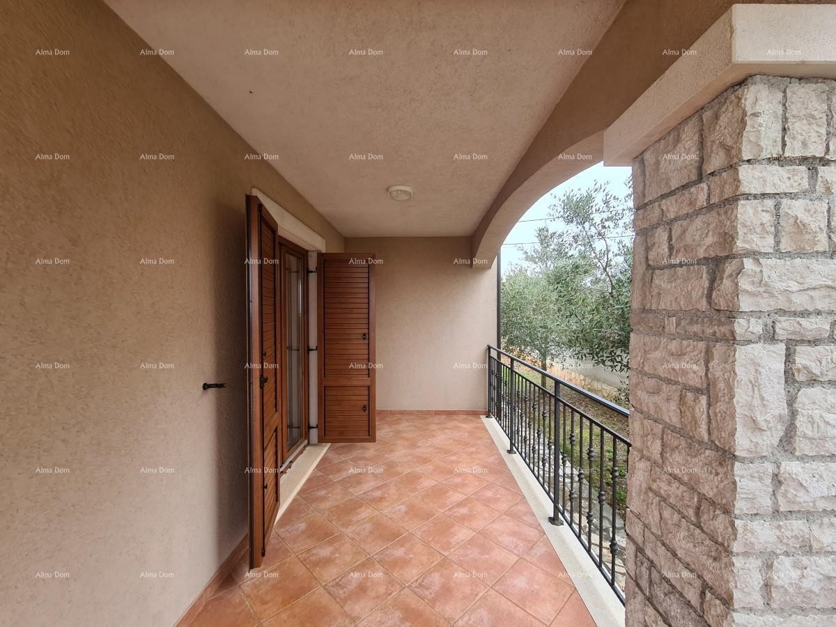 Vicino alla città di Dignano, casa vacanze con piscina 9