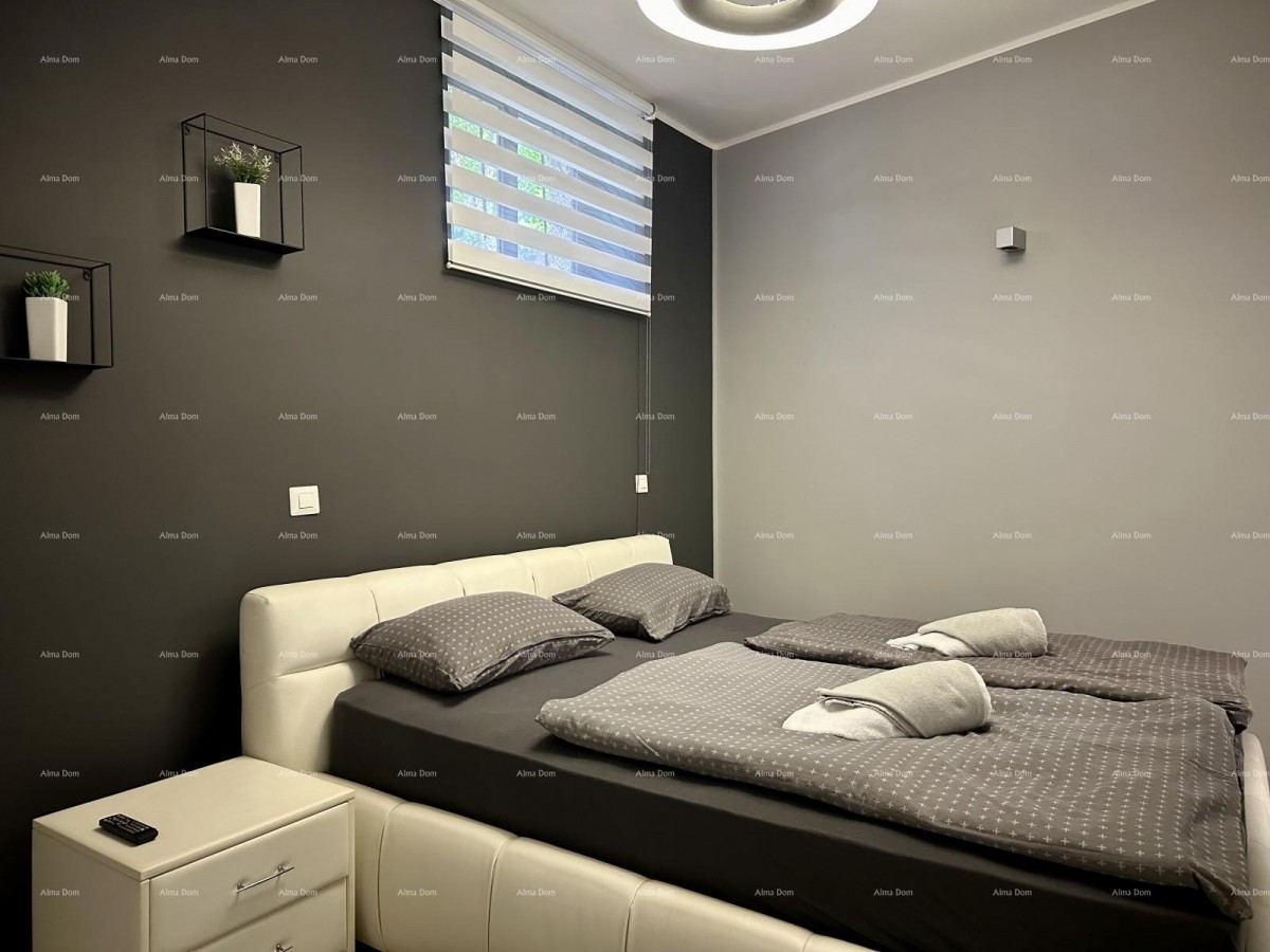 Прекрасный дом с тремя зарегистрированными апартаментами в старой части города Пореч! 21