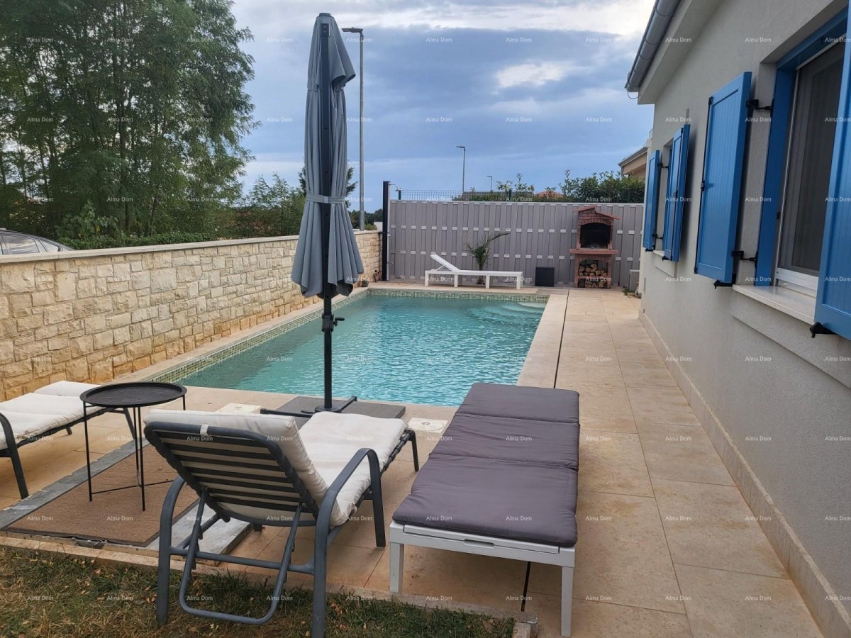 Cittanova, casa a un piano con piscina 11