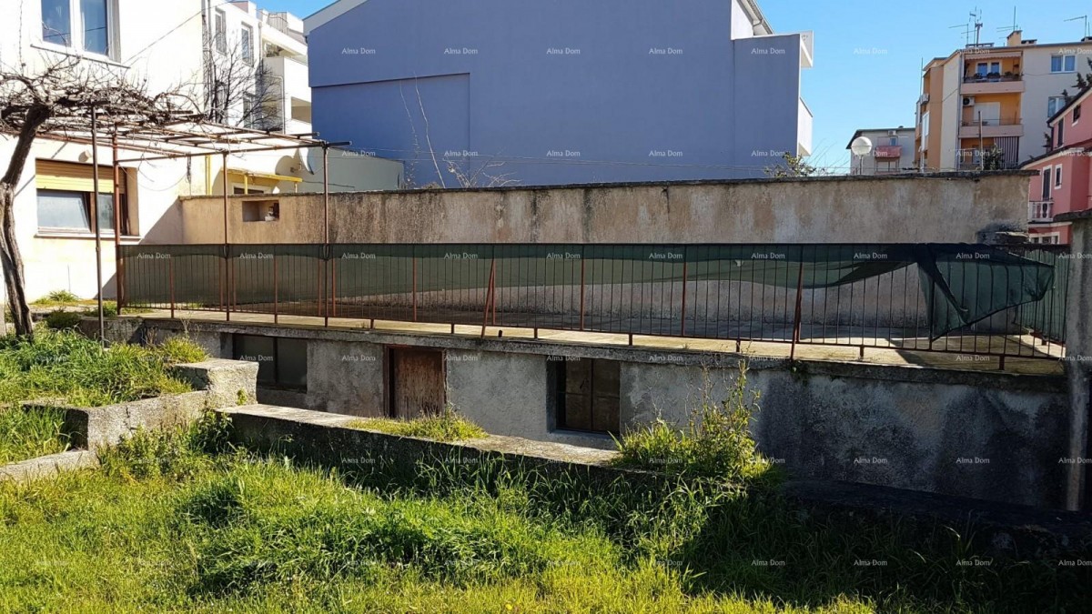 Pula! A house with two apartments and a large garden. 3