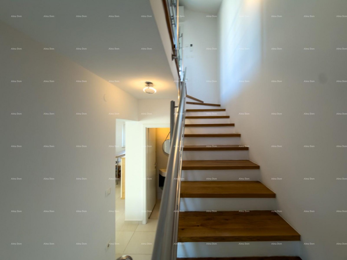In vendita una casa attraente a Premantura con vista mare. 15