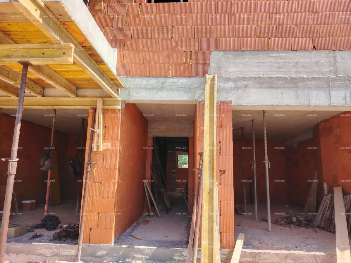 Продажа - квартира с двумя спальнями, садом и 2 парковочными местами 1