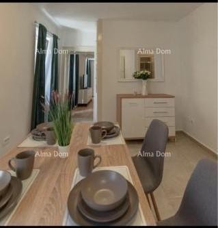 Продается двухкомнатная квартира в центре Ровиня 1