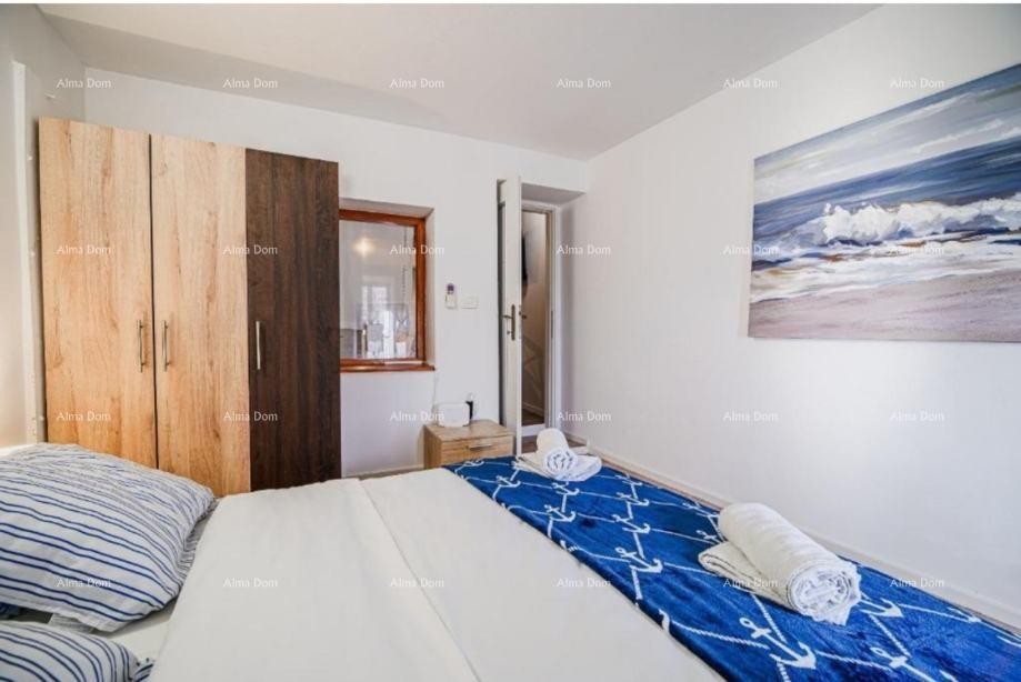 Sale of a furnished and renovated apartment - first row to the sea! Umag 9