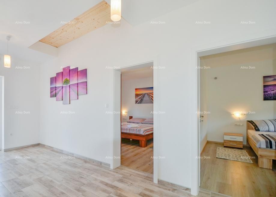 Prodaja dvoetažnega stanovanja z velikim vrtom in garažo, Ližnjan! 11