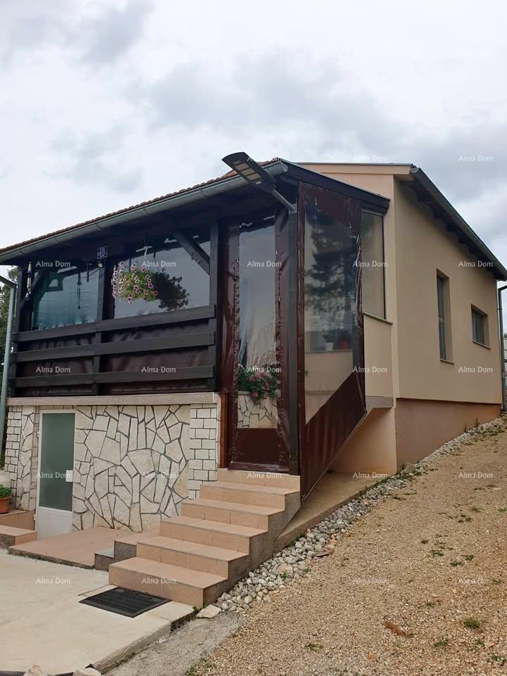 Kuća s terasom – Kavran 1