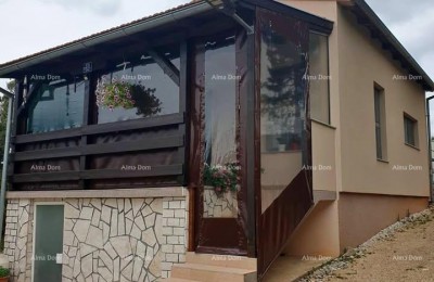 Hiša s teraso – Kavran.