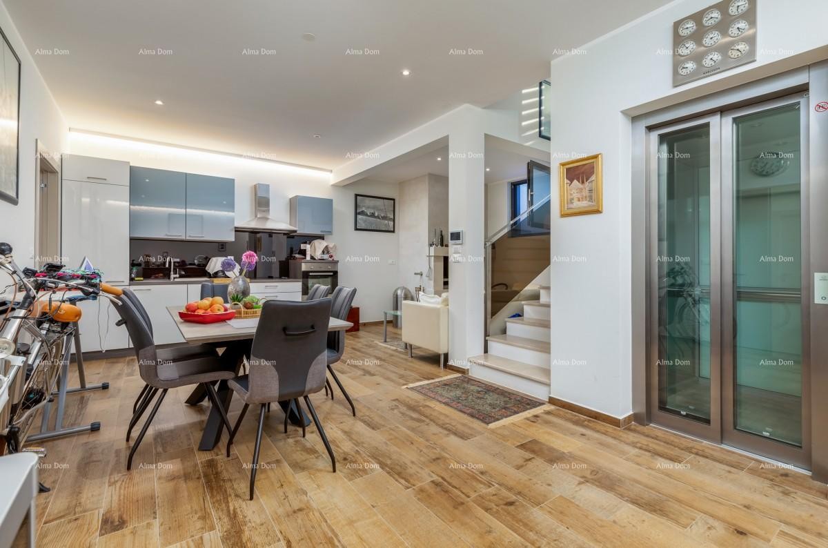 FAŽANA - Samostojeća vila premium klase, sa bazenom, liftom / 100 m od Aleje maslina. 10