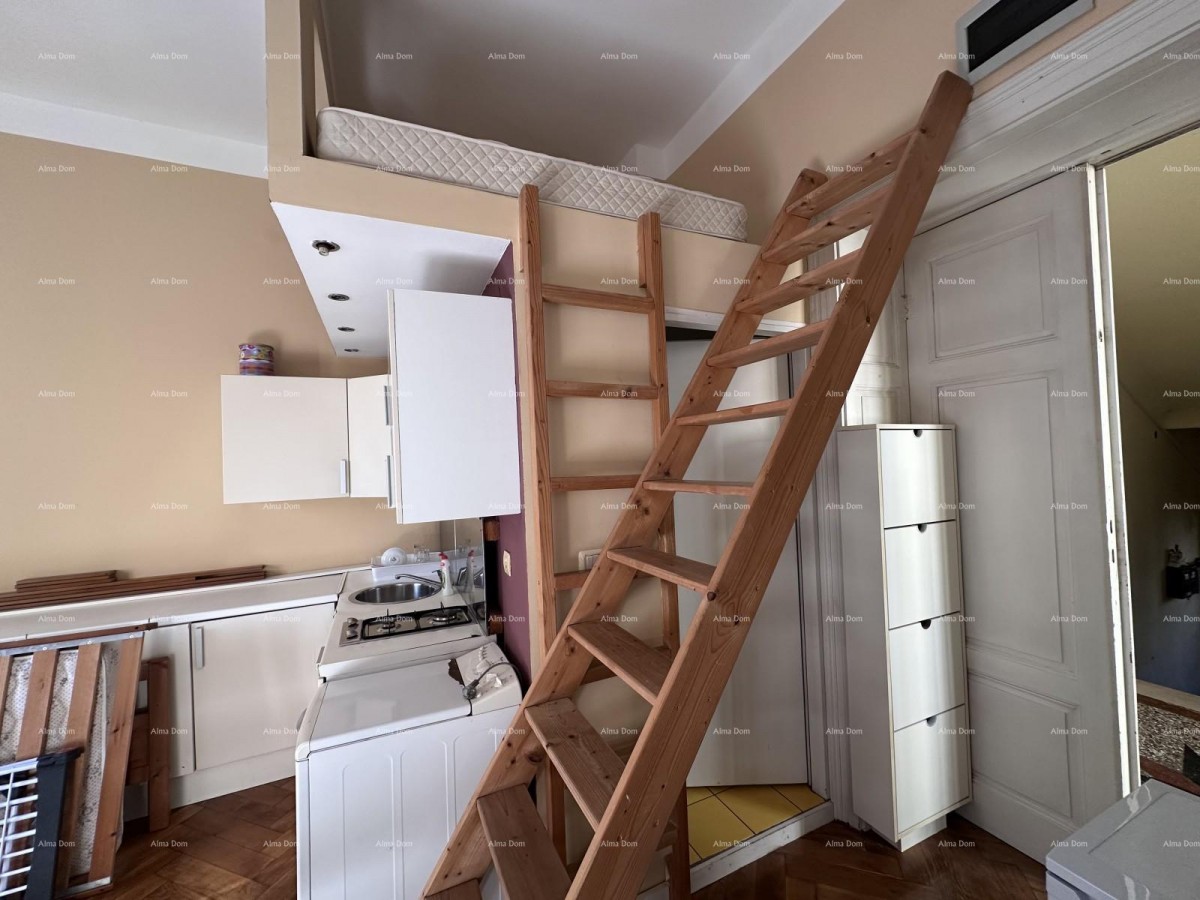 Pula – stan s 3 apartmanske jedinice! Centar. Zadarska ulica. 7