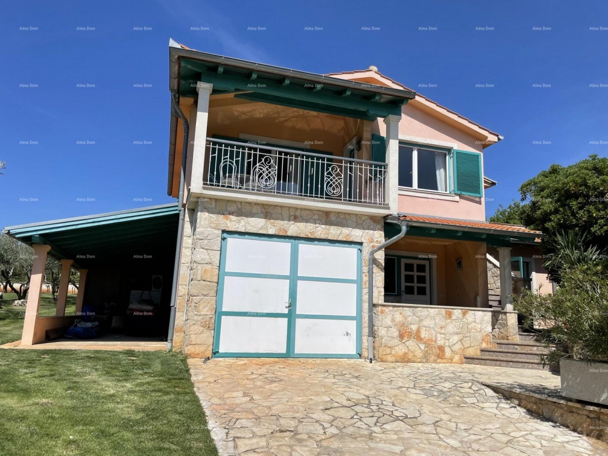 Prodaje se vila, blizina Marčane. 5