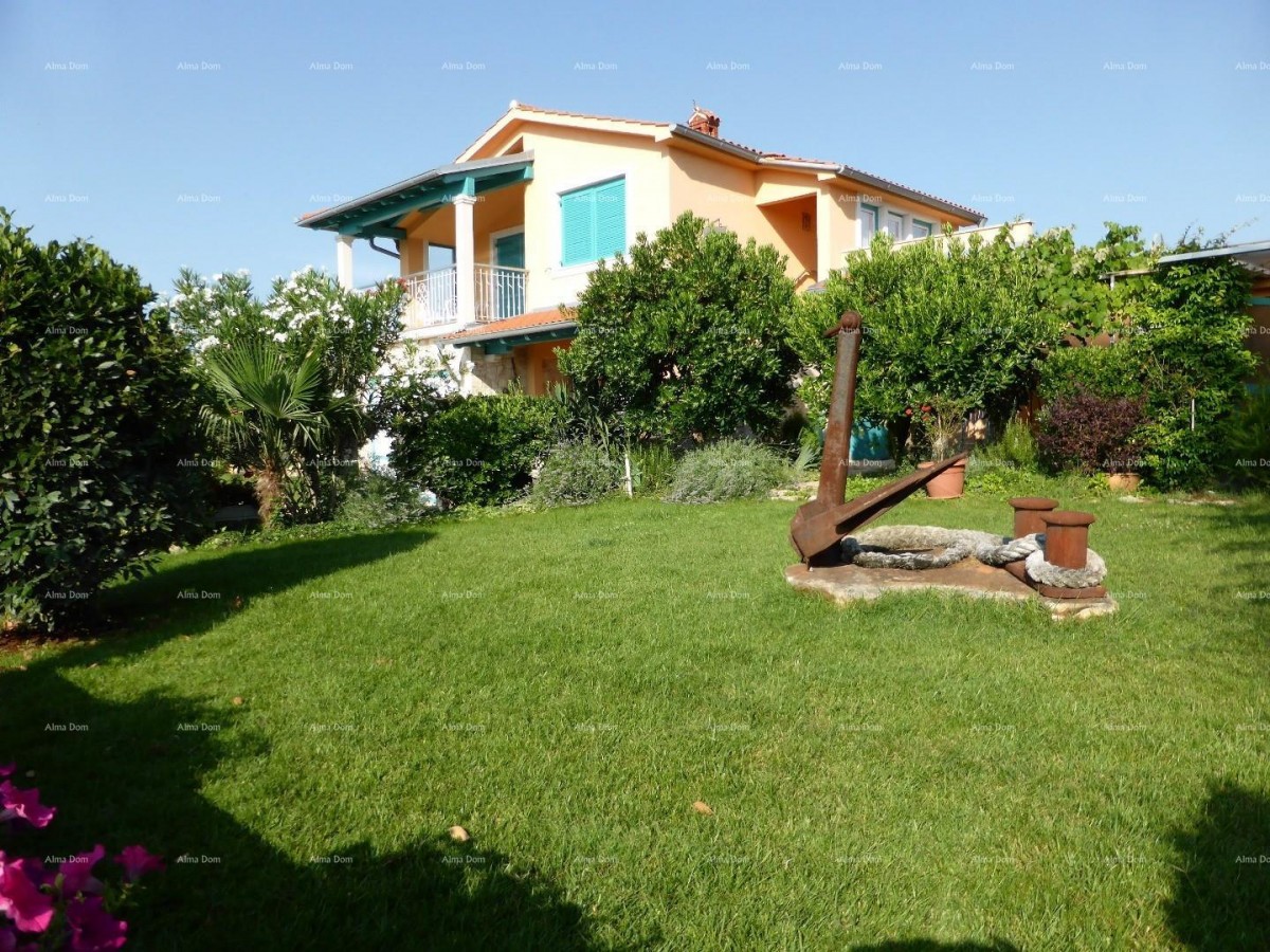 Prodaje se vila, blizina Marčane. 1