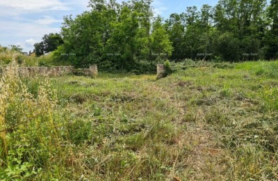 Građevinsko zemljište s pogledom na more i građevinskom dozvolom – Kaštelir- Labinci