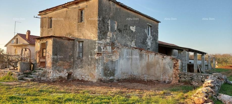 Galižana –kamena kuće s građevinskim zemljištem i šternom 1