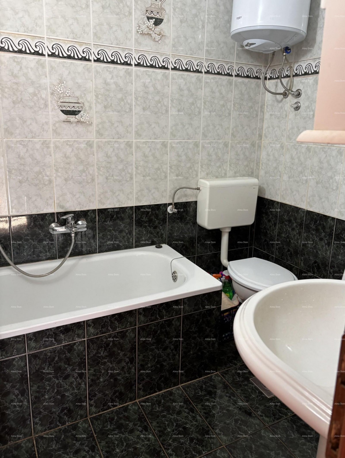 НОВИГРАД - Две квартиры в семейном доме на продажу 27