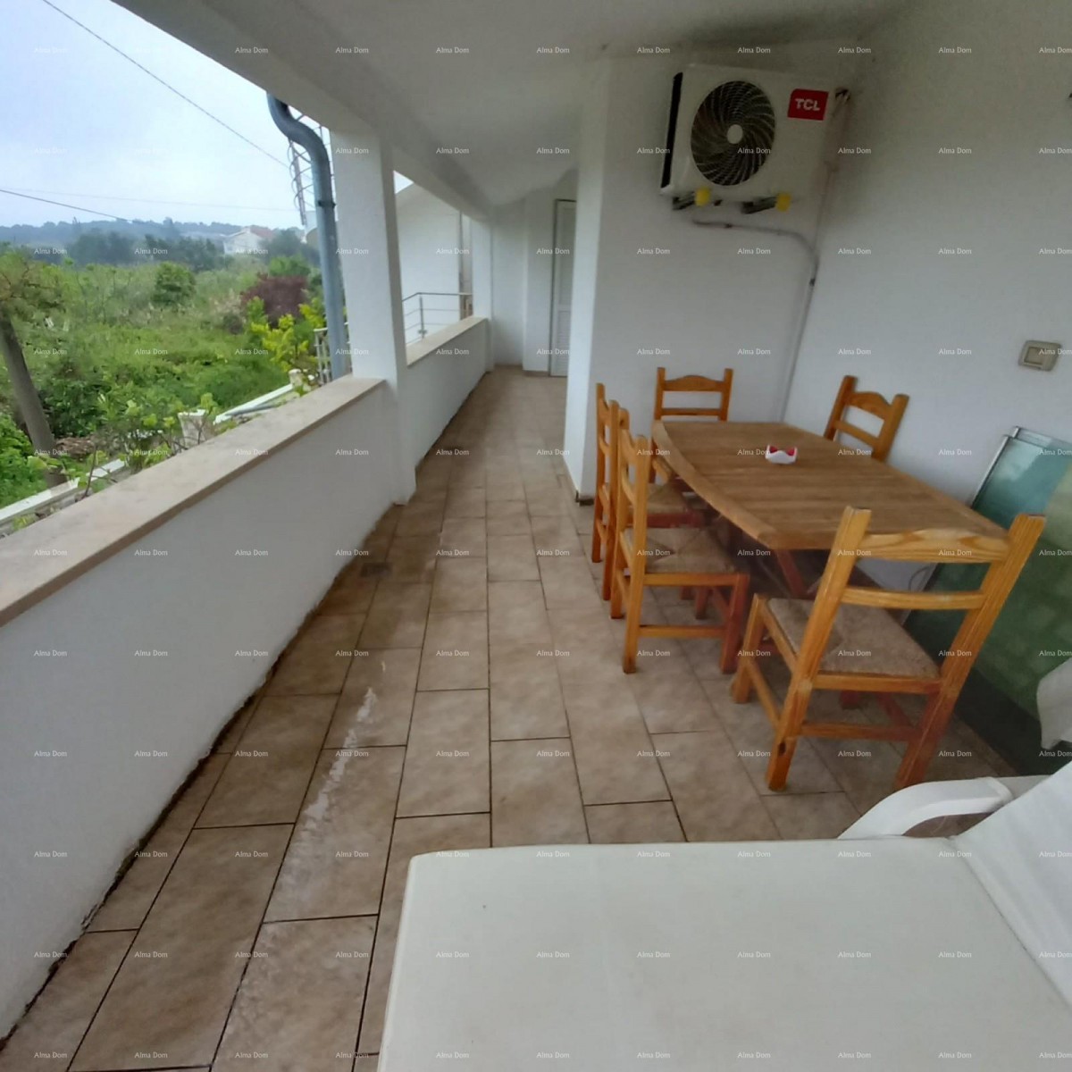 NA PRODAJU – Hiša z dvema ločenima stanoma, Premantura 2