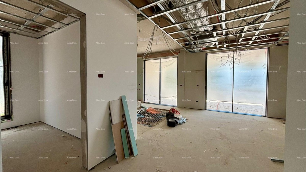 Prodaje se moderna vila u Rovinju 43