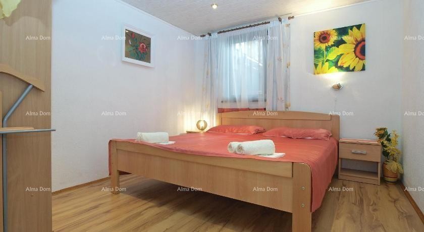 ДОМ С 3 АПАРТАМЕНТАМИ, МЕДУЛИН 11