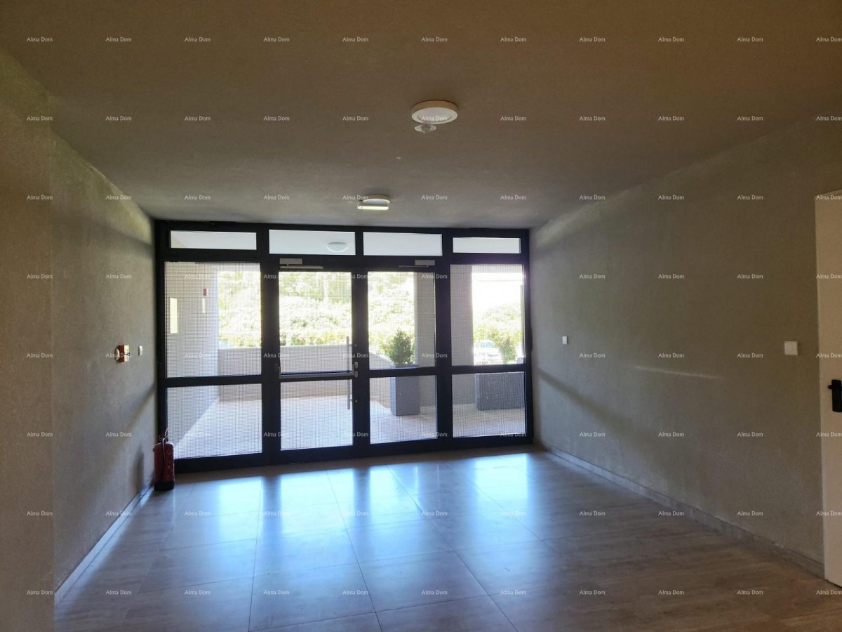 STOJA  Moderni stan s terasom 80 m², 100 m od mora u Puli! 17