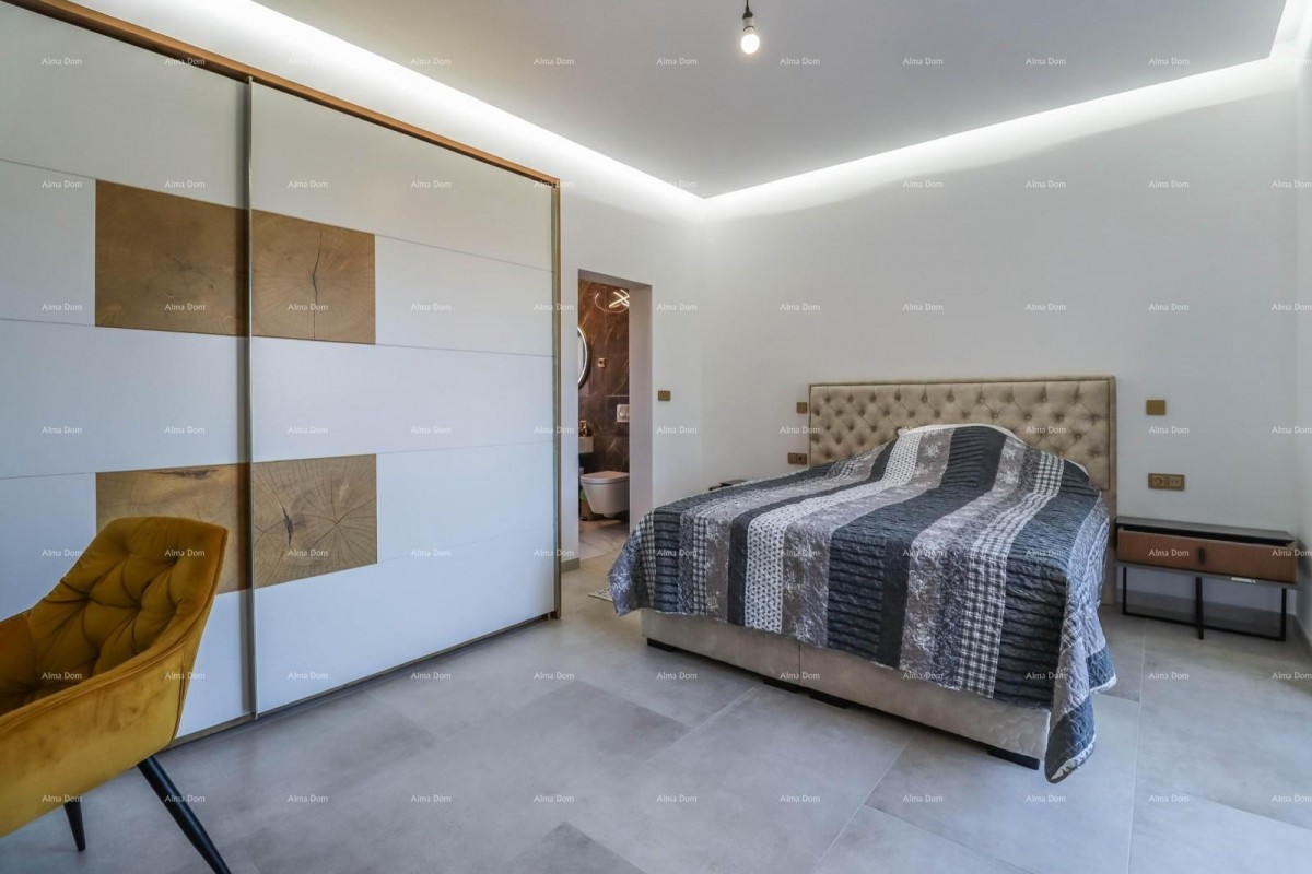 Пула - Лоборика. Новый отдельно стоящий дом с бассейном. 32