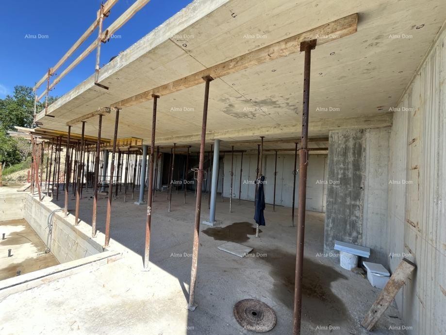 Продается недавно построенный современный особняк с бассейном недалеко от Буе 16