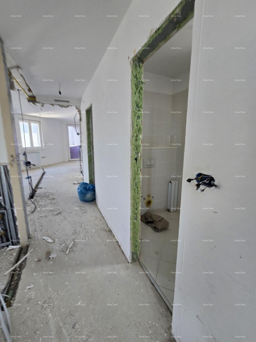 PULA – stan u centru s dvije garaže i velikom terasom 5