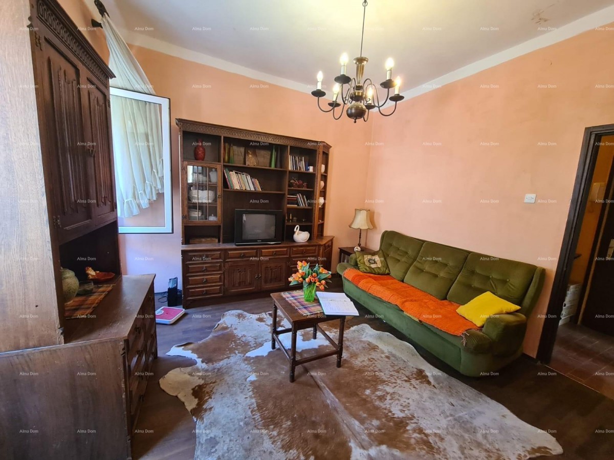 Eccellente appartamento nel cuore della città, Pola. 10