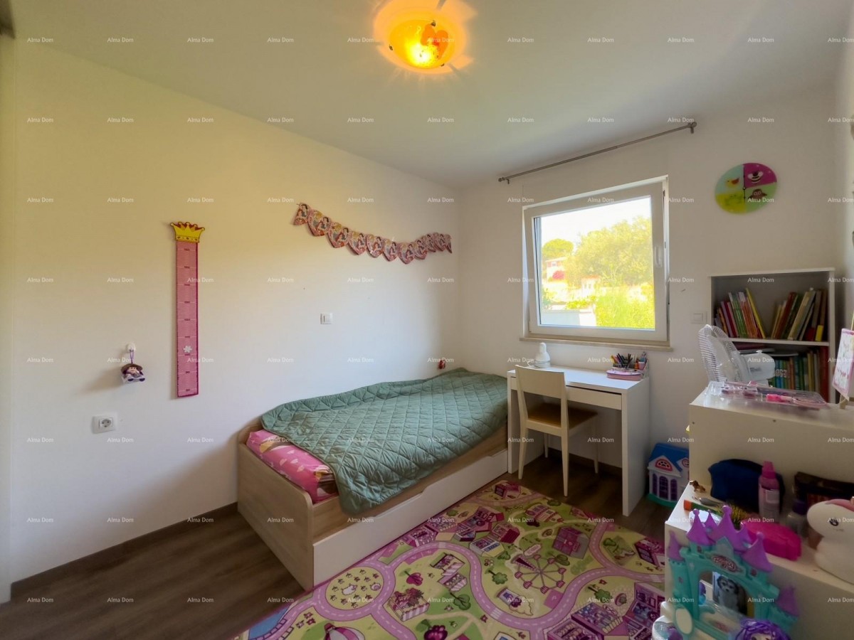 Prodamo stanovanje v pritličju z lastnim bazenom. Medulin 8