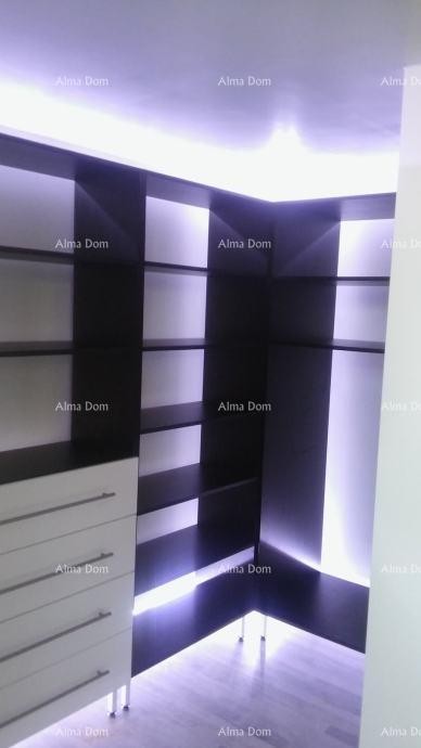 Appartamento in vendita a Pola! 2