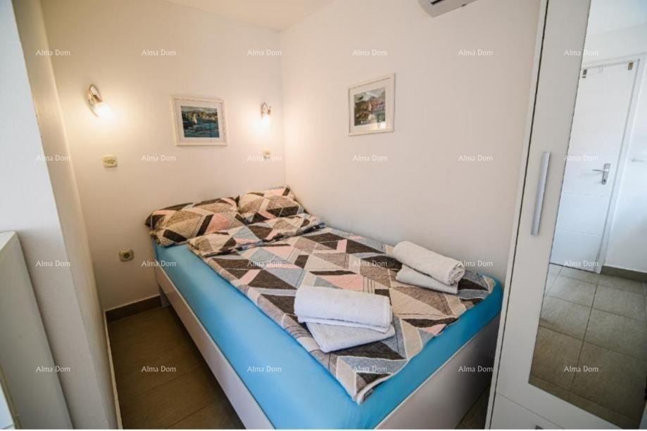 Prodaja - Hiša v centru, le 50 m oddaljena od morja, Umag! 9