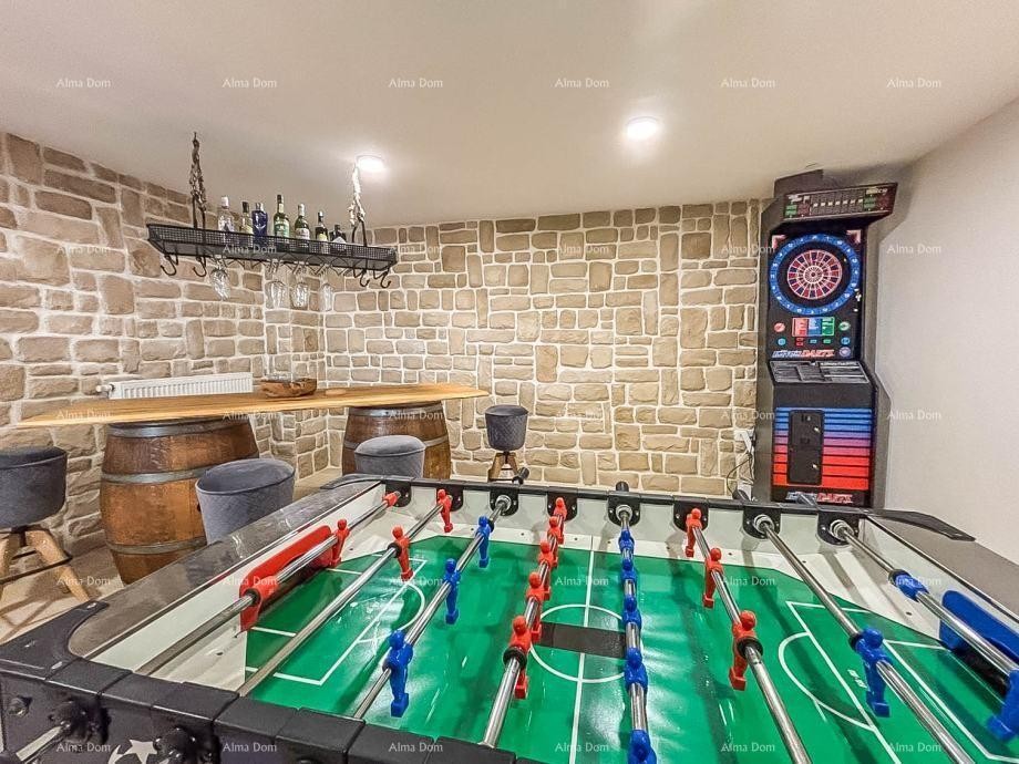 UMAG – Luxury villa with heated pool, just 120 m from the sea 14