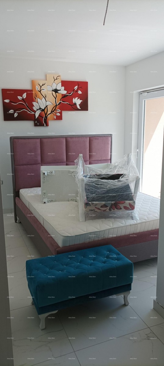 Новый многоквартирный дом недалеко от Ровиня 8