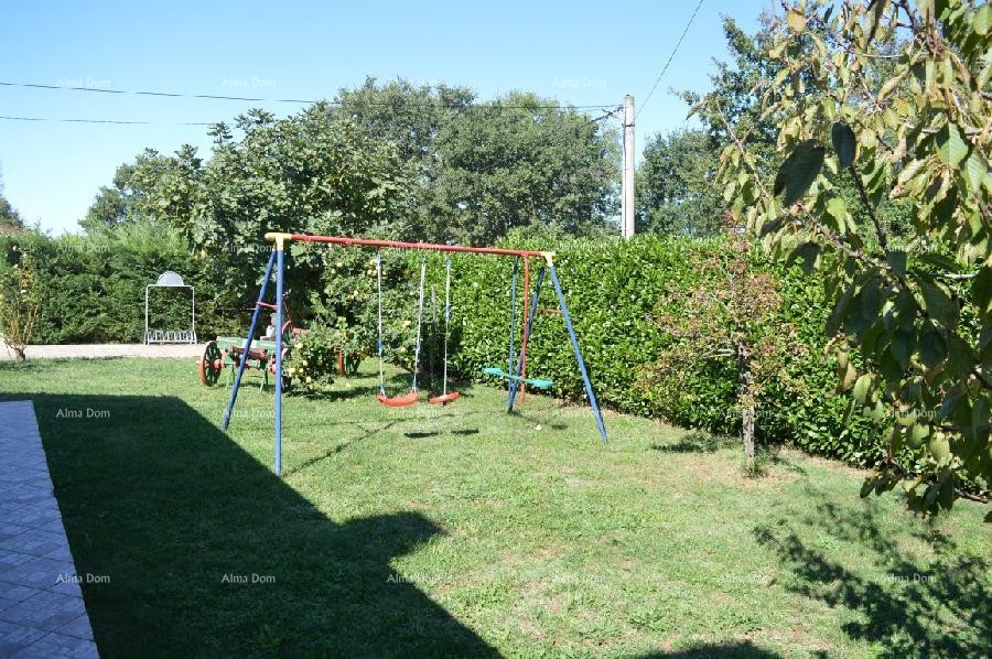 Prekrasna kuća sa bazenom! POREČ 36