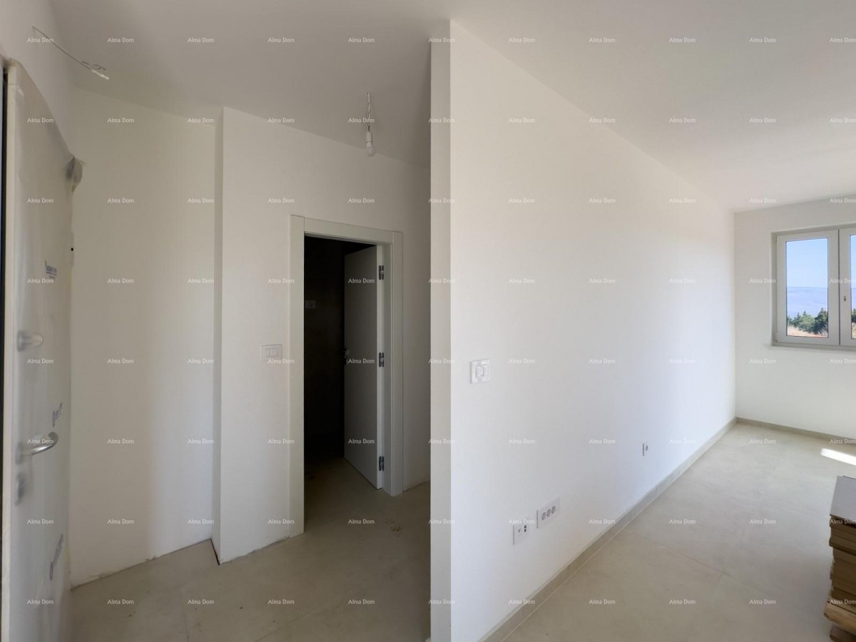 Мы продаем квартиру с большим садом в Барбане. 3