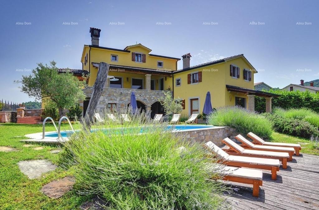 Prodaja se čudovita vila z bazenom v bližini Pazina 1