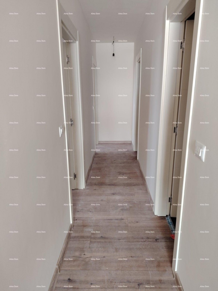 Poreč, Veli Maj, PENTHOUSE S PANORAMNIM POGLEDOM NA MORE 28