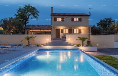 Fažana, detached house on a large plot of 1844 m2. View of the entire Fažana.