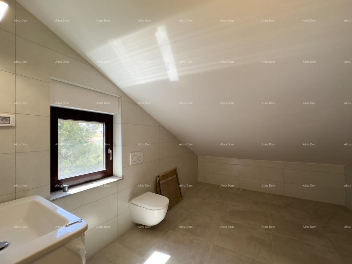 We are selling an apartment with a beautiful view of the sea! Premantura! 14