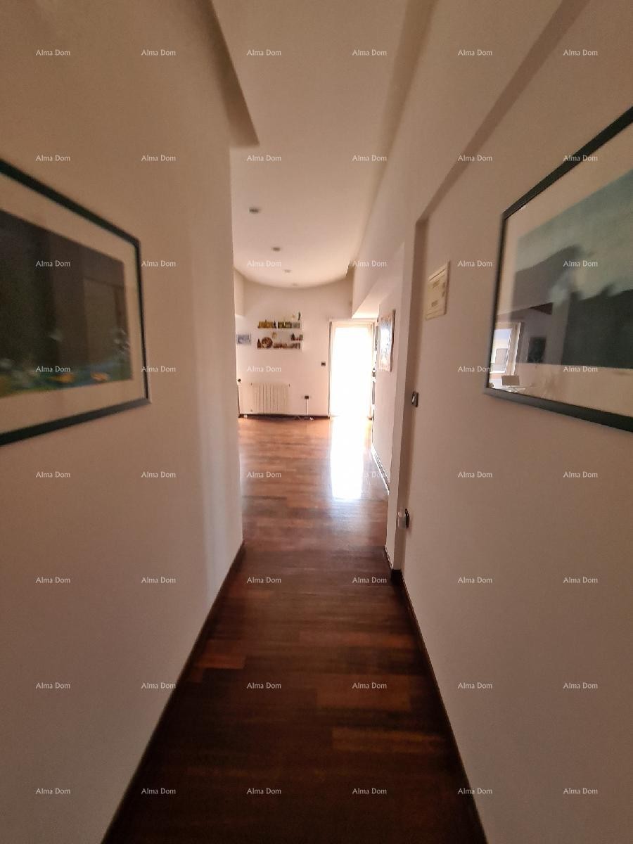 Баньоле, новая, современная отдельно стоящая вилла. 10