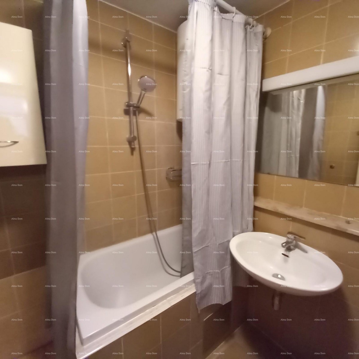 In vendita appartamento a Pola – 68 m² 19