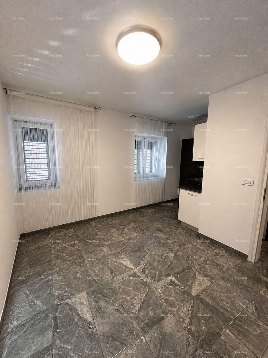 Реновированная квартира в центре Пулы, 50 м² с подогревом пола и современным дизайном 2