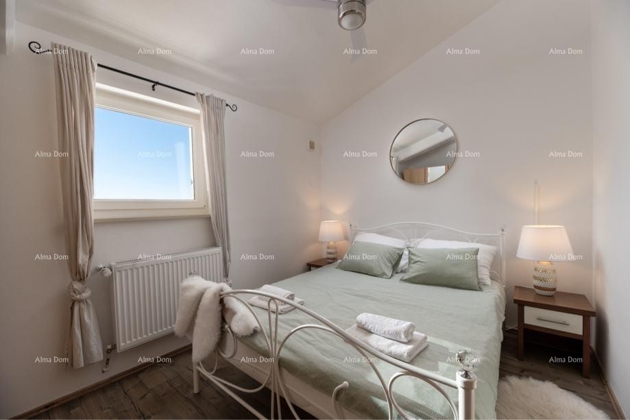 Rasa, House with a Pool and Sea View 7