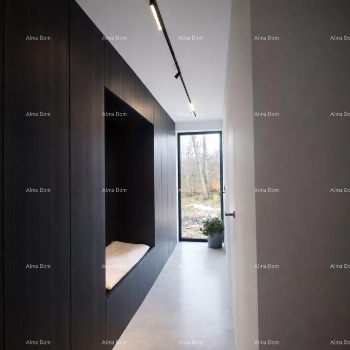 In vendita casa al piano terra in una zona tranquilla di Labin 7