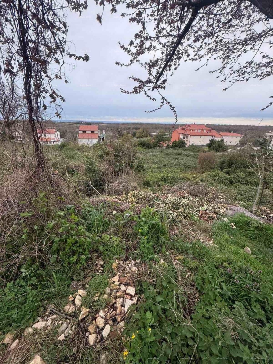 Construction land 3,800 m² with sea view 2