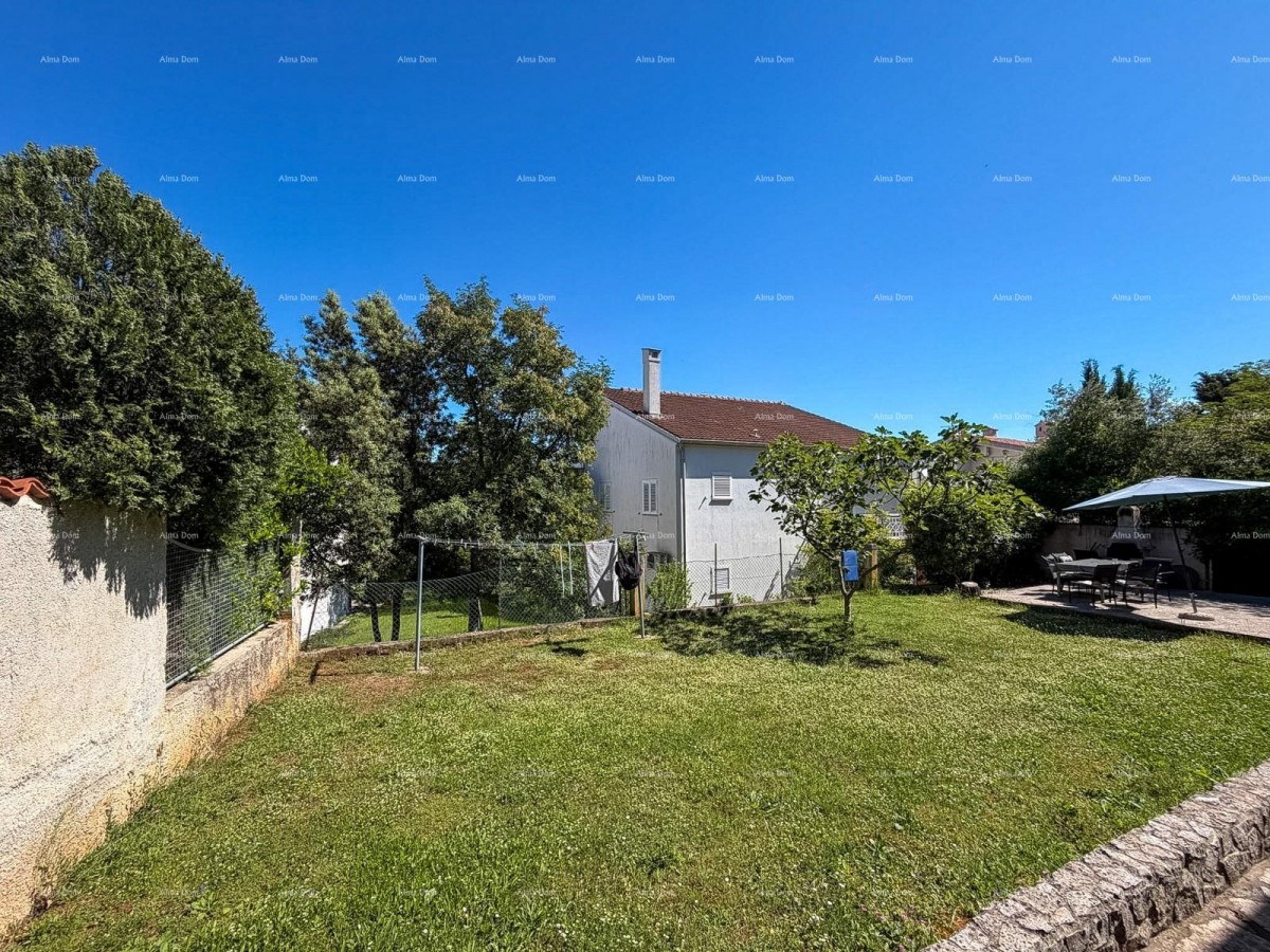 Prodaje se stan u Banjolama – 81 m², blizina mora 21